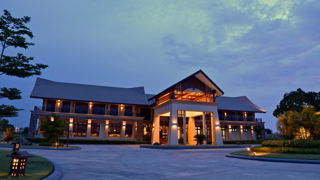 Emerald Palace Hotel Naypyidaw Exteriör bild
