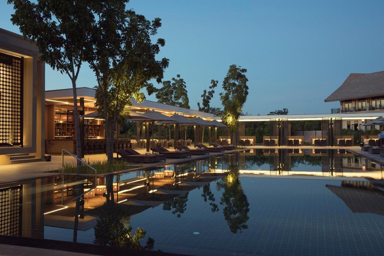 Emerald Palace Hotel Naypyidaw Exteriör bild