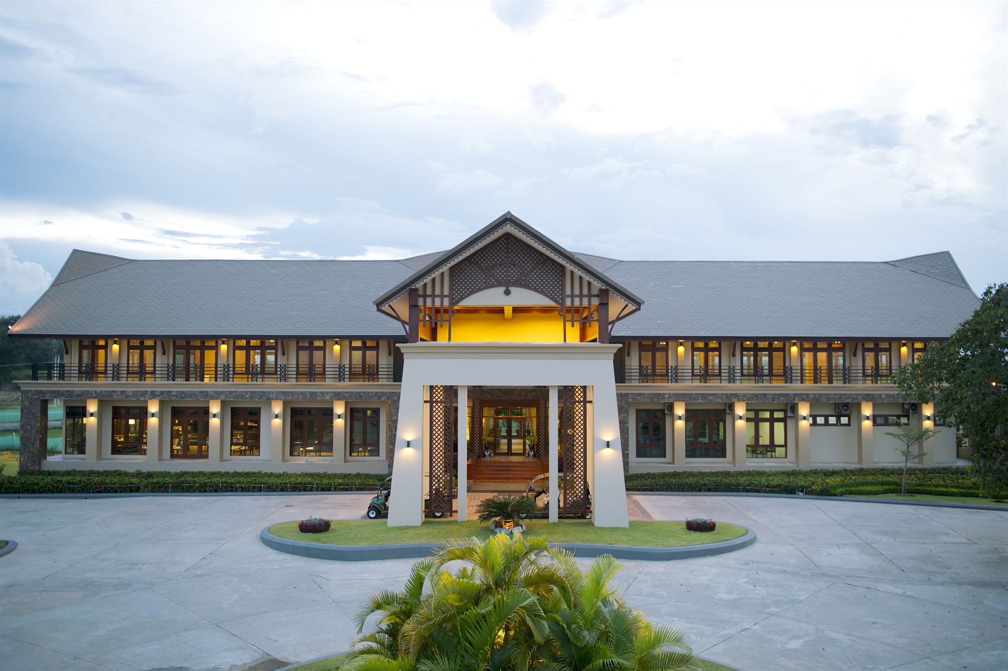 Emerald Palace Hotel Naypyidaw Exteriör bild